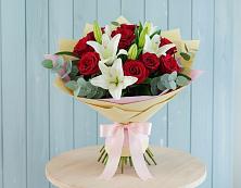 Букет цветов из:  Лилии и Розы в Вахтане