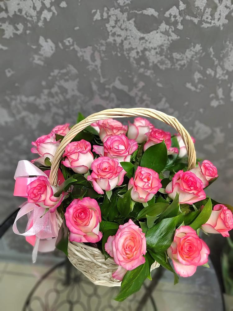 Цветочная композиция из Розы в корзине в Вахтане