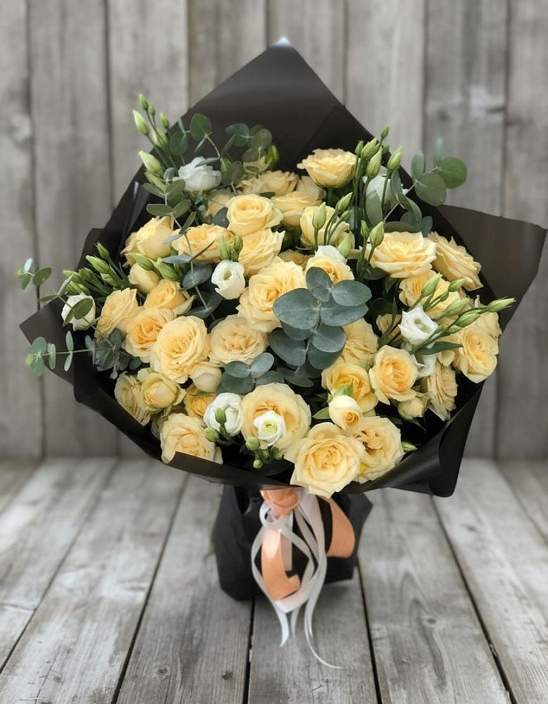 Букет цветов из: Розы и Лизиантусы в Вахтане