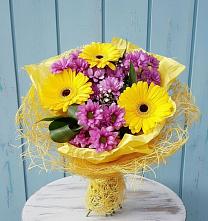 Букет цветов из:  Хризантемы и Герберы в Вахтане