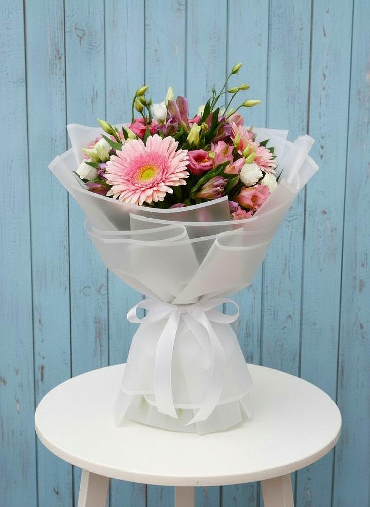 Букет цветов из: Герберы, Альстромерии и Лизиантусы в Вахтане