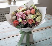 Букет цветов из:  Розы, Лизиантусы и Гвоздики #REPLACE_PRED# Вахтане