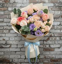 Букет цветов из:  Розы, Лизиантусы и Гвоздики в Вахтане